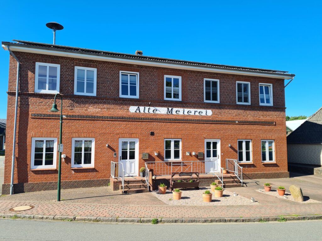 Referenzimmobilie: Zweifamilienhaus in Löwenstedt