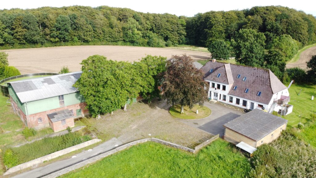 Referenzimmobilie: Hof in Scheggerott